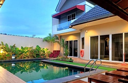 Kampung Kedawang Villa | The Paddy Field - Private Pool Villas