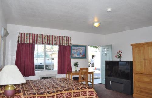Five Points Northeast Hotel | The Palace Inn