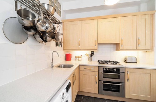 Dundee Apartment | The Palais - West End Living