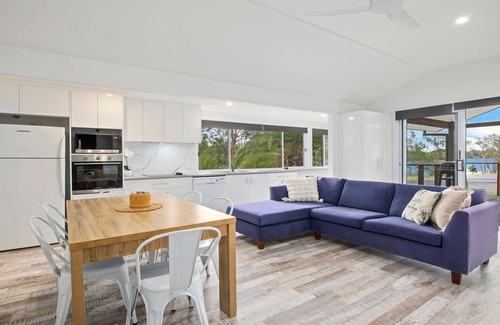 Raleigh Cabin | The Palm: A Serene and Secluded Holiday Retreat Escape
