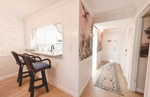 Sanibel Condo | The Palm Lodge @ Loggerhead Cay 🐚 Beachside Accommodations 🐚 Pool & Pickleball