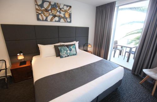 Kent Town Apartment | The Palms Apartments