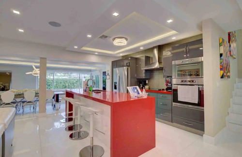 Ives Estates House | The Palms Getaway Villa