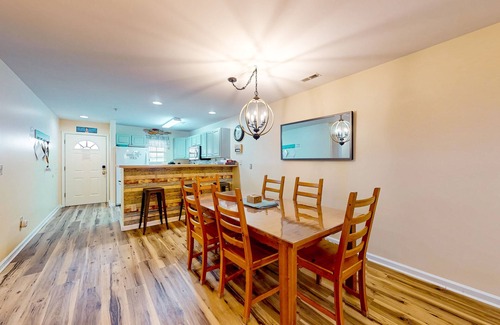 Rehoboth Beach Condo | The Palms water-view condo near beach with outdoor pool, streaming, balcony, AC