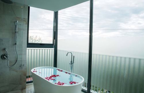 Cua Lap Hotel | The Palmy Resort Phu Quoc & Spa