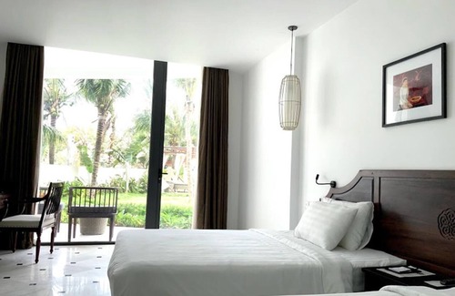 Cua Lap Hotel | The Palmy Resort Phu Quoc & Spa