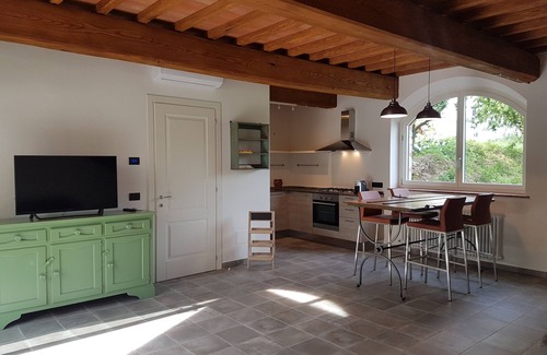 Giugnano Other | The panoramic barn in the Tuscan countryside