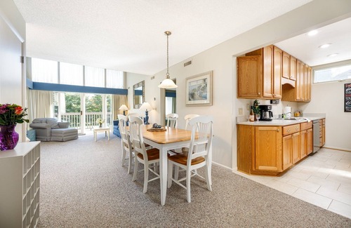 Acme Condo | The Par-fect Stay by the greens