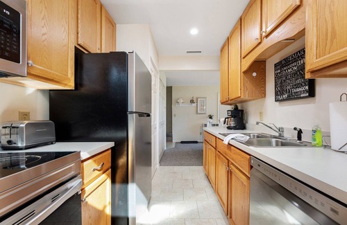 Acme Condo | The Par-fect Stay by the greens