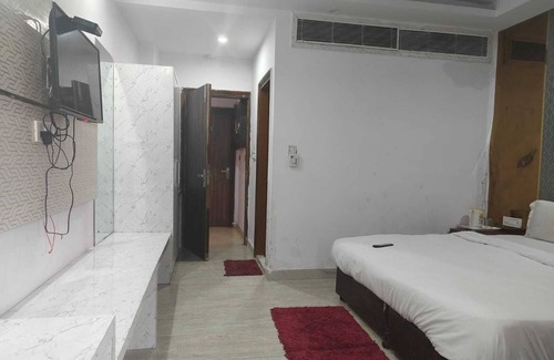 New Delhi Hotel | The Park Ambanc-New Delhi