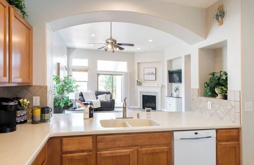 Brighton House | The Park House, Cozy Family-Friendly Retreat