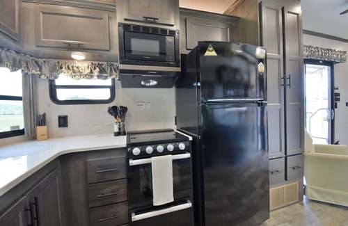Decatur RV Rental | The Pavilion Hideaway