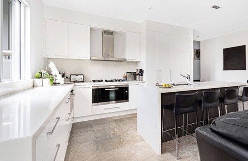 Thredbo Ski Chalet | The Peak 3 - Central Village