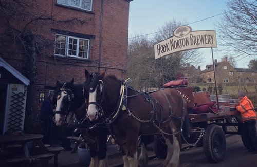 Hook Norton Hotel | The Pear Tree Inn