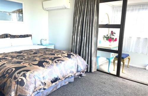 Oamaru Apartment | The Penguins Nest 1
