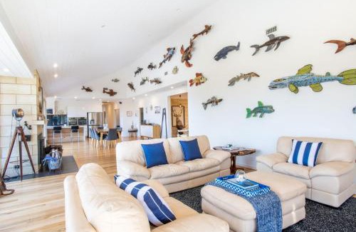 Broadwater House | The Peninsula