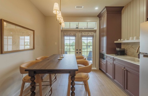 St. Mary's Apartment | The Penrose Suites