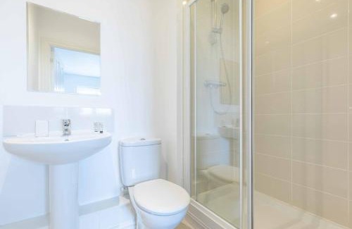 Langley Marish Apartment | The Penthouse @ Waterside Grange