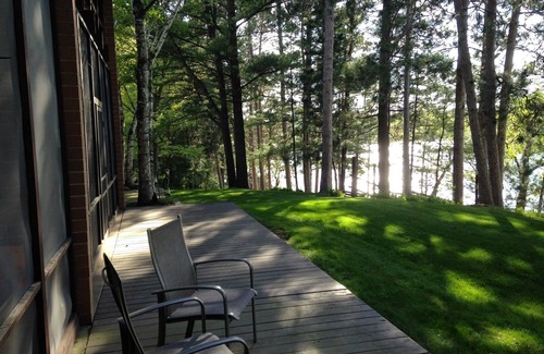Waupaca Condo | The Perch on Round Lake, freshly renovated, outdoor fun, great restaurants!