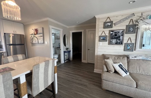 Wildwood Crest Condo | The perfect beach retreat - walking distance to beach and Sunset Lake