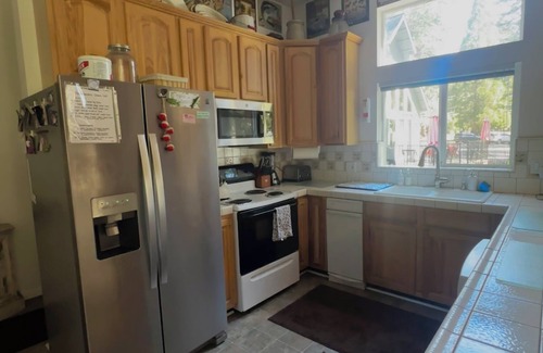 Lake Almanor Country Club House | The PERFECT Family Cabin Retreat! Steps from the Lake, REC area, & Park!