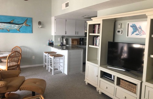 Englewood Condo | The Perfect Getaway