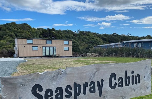 Surat Bay Cabin | The perfect Jacks Bay retreat