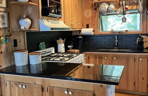 Franklin Cabin | The perfect lakefront cabin close to Acadia National Park