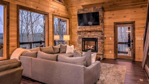 Cherry Log House | The Perfect Landing
