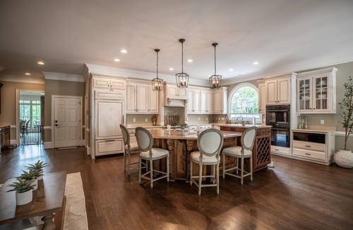 Cumming House | The Perfect Luxury Getaway! Weddings Welcome!