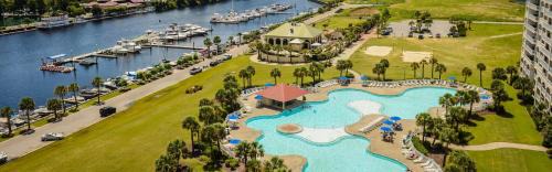 North Myrtle Beach House | The Perfect Pairing: Golf Course Views & Beach Days