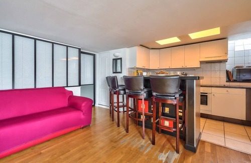 Arsenal Apartment | The Perfect Parisian 2 bdrs flat at Le Marais