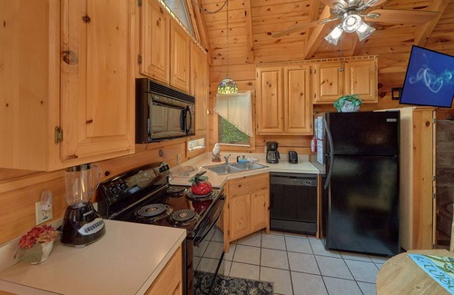 Pittman Center Cabin | The perfect romantic getaway cabin1