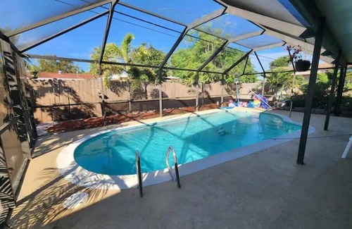 Ives Estates House | The Perfect Vacation Getaway !
