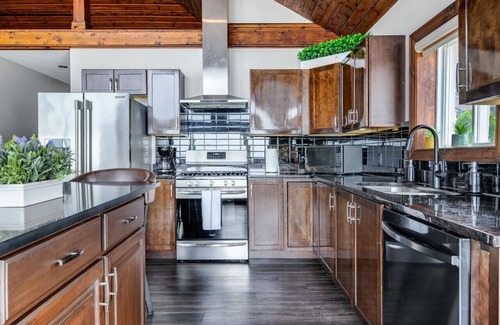 Leamington Cottage | The Perfect Waterfront Retreat
