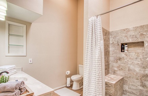 El Paso House | The Perfect Westside Location