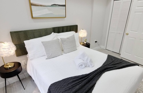 Petworth Apartment | The Petworth Pad 3 bedroom apartment in the Petworth neighborhood of DC