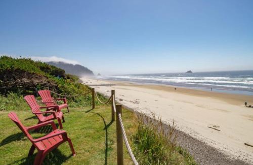 Arch Cape House | The Pilot House by AvantStay Stunning Home Right On Arch Cape Beach