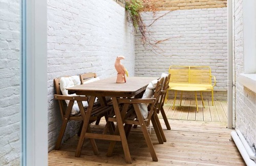 Pimlico Apartment | The Pimlico Place - 1BDR Apartment With Courtyard