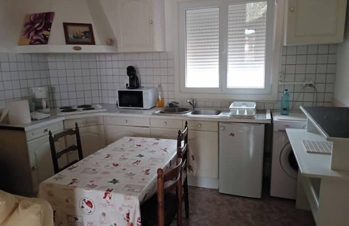 Carcassonne House | THE PINE HOUSE