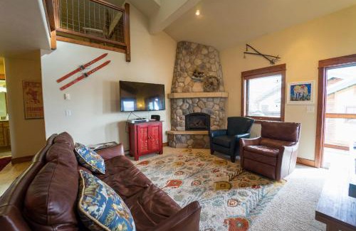 Steamboat Springs Apartment | The Pines at Ore House 304 PH4