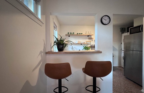 Marlyville - Fontainebleau Condo | The Pines at Pershing Place, Quiet, Safe and Cozy centrally located 1Br Condo