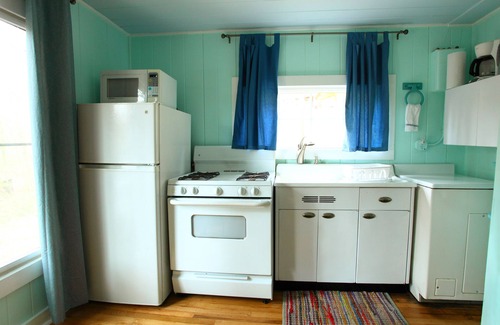 Woodfin Cottage | The Pines Cottages
