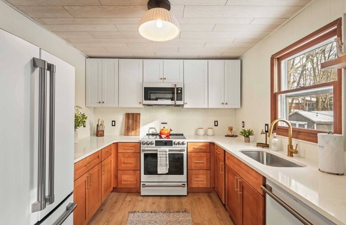 Pocono Lake Cottage | The Pines Cozy Arrowhead Lake Escape With Pools and Outdoor Adventures
