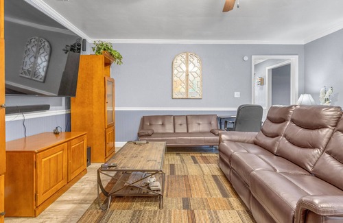 Portsmouth House | The Pines - Family Entertainment Room