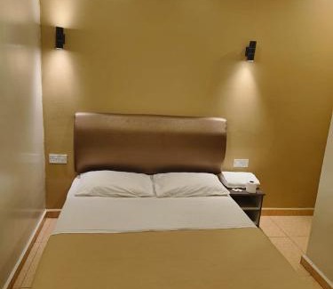 Kampung Raja Hotel | The Pines Hotel