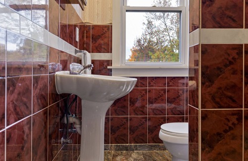 Hillcrest Hotel | The Pines Inn Lake Placid
