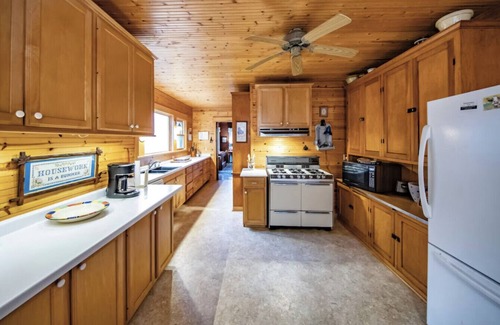 Eagle River House | The Pines of Three Lakes