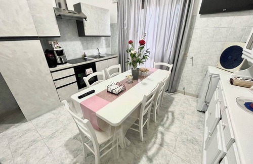 Carosino House | The pink corner is a facility located in a small town a few kilometers from the sea