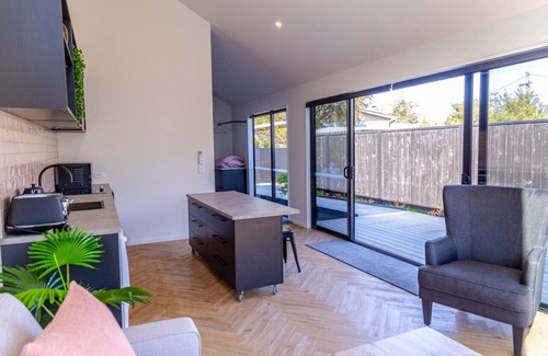 Twizel House | The Pink Room- Maryburn Magic
